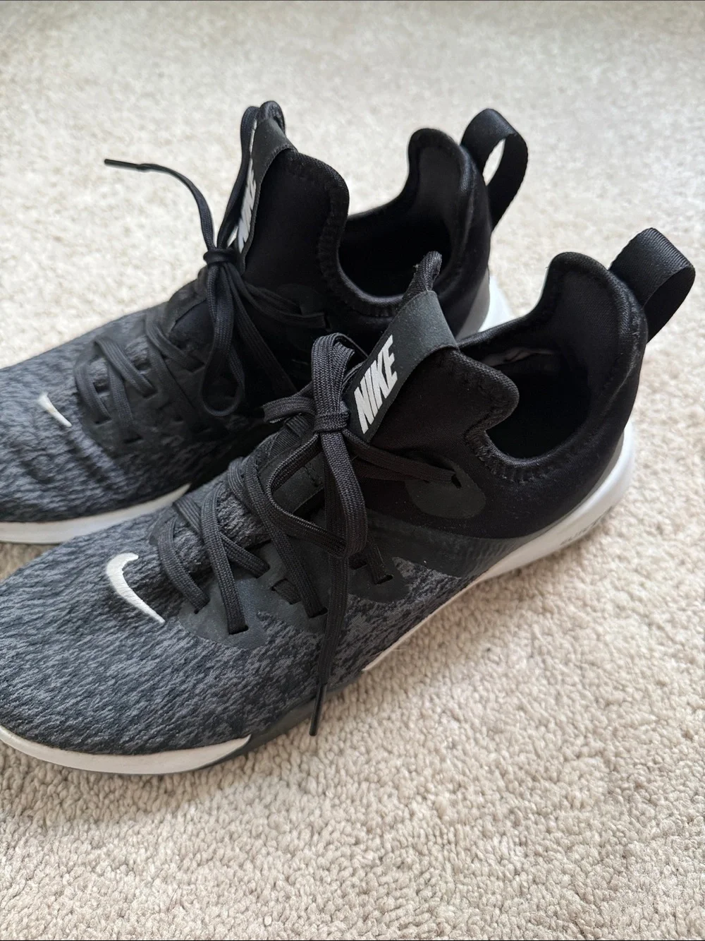 Nike Elite TR Cross Training Sneakers Women’s Size 8